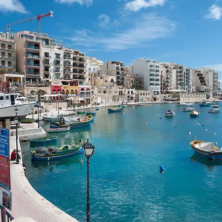 Sunlit 3br Oasis In Prime Location Sliema
