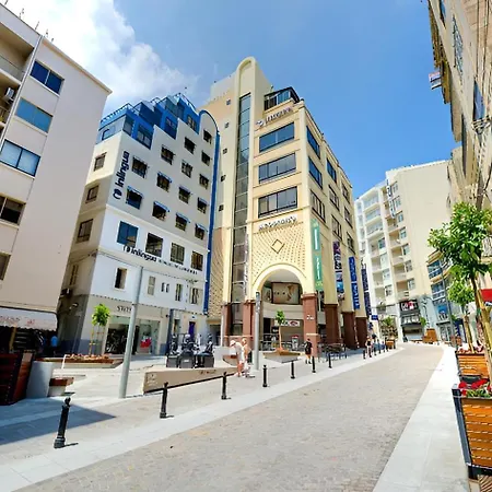 Sunlit 3br Oasis In Prime Location * Sliema