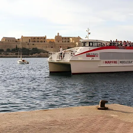 Sunlit 3br Oasis In Prime Location Apartment Sliema